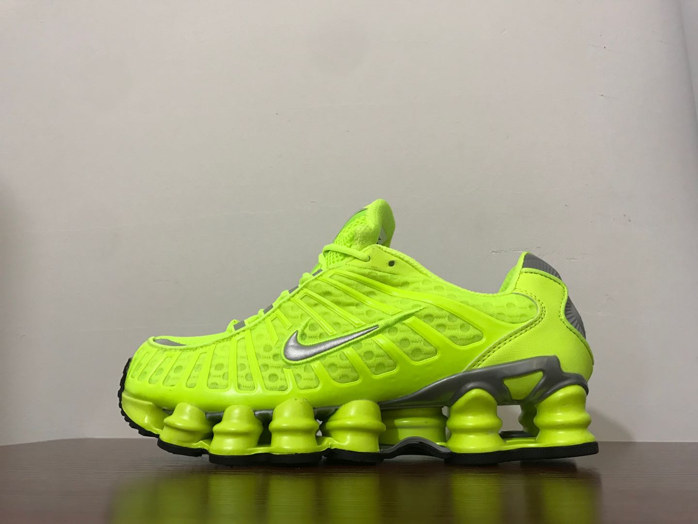 2020 Nike Shox 13 Fluorscent Silver - Click Image to Close